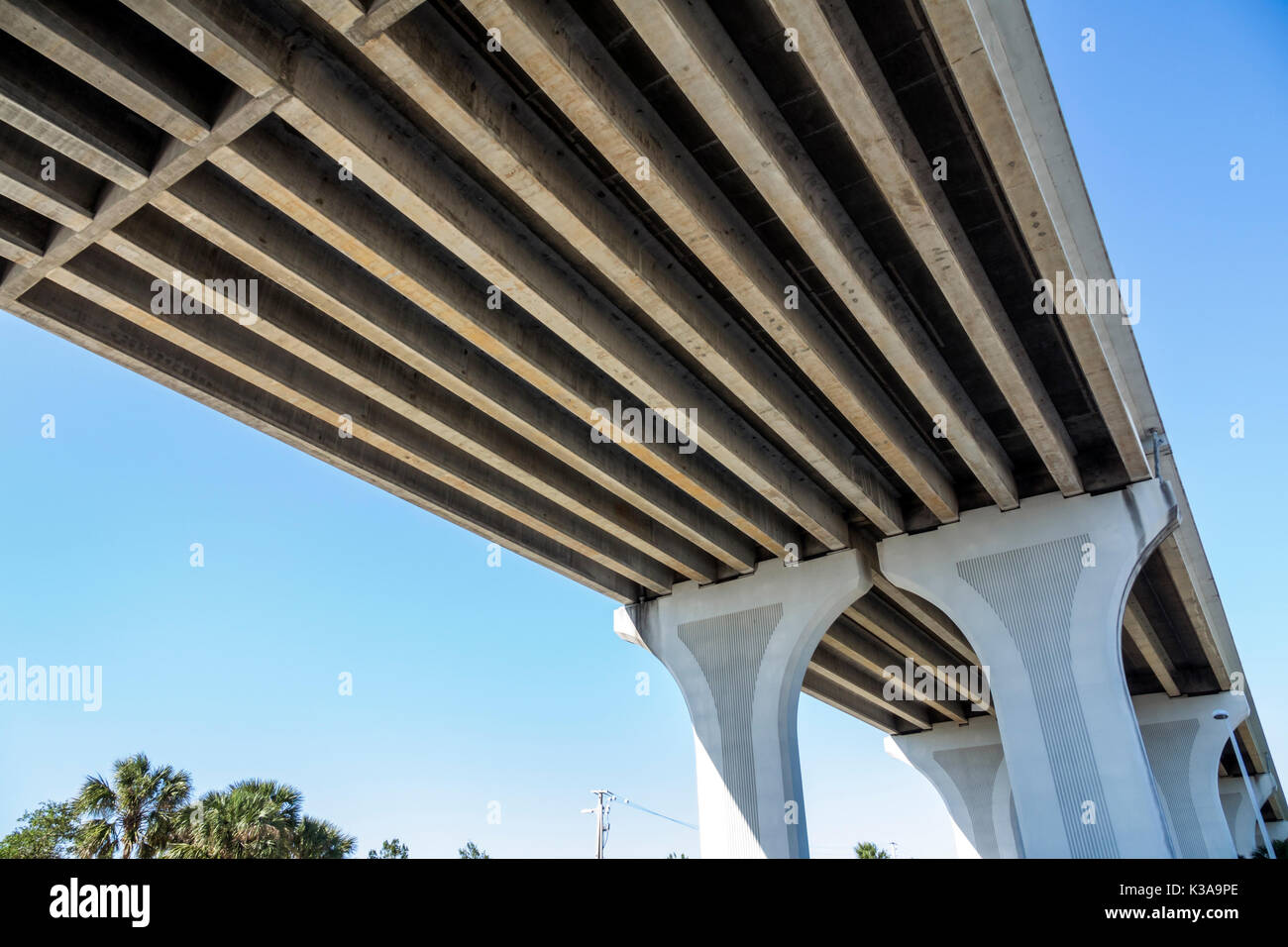 Florida, Flagler Beach, Moody Boulevard Bridge, Blvd, lato inferiore, cemento, struttura, sotto, visitatori viaggio turistico tour terra punto di riferimento Foto Stock