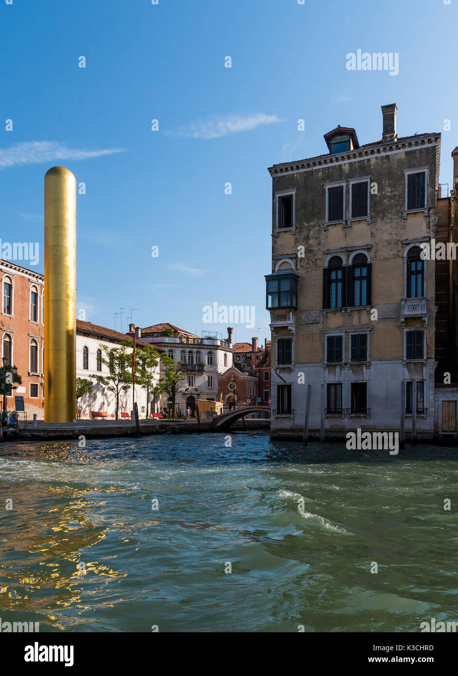 Arte lungo il Canal Grande a Venezia, Italia Foto Stock