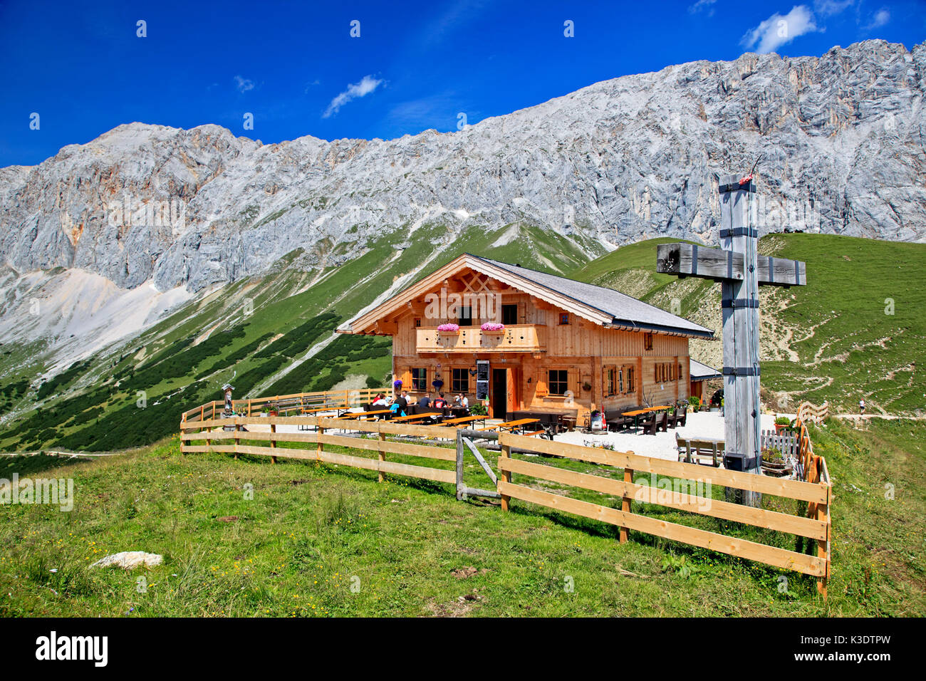 Austria, Tirolo, gamma di Wetterstein, montagne del Wetterstein, Rotmoosalm (ALP), Foto Stock