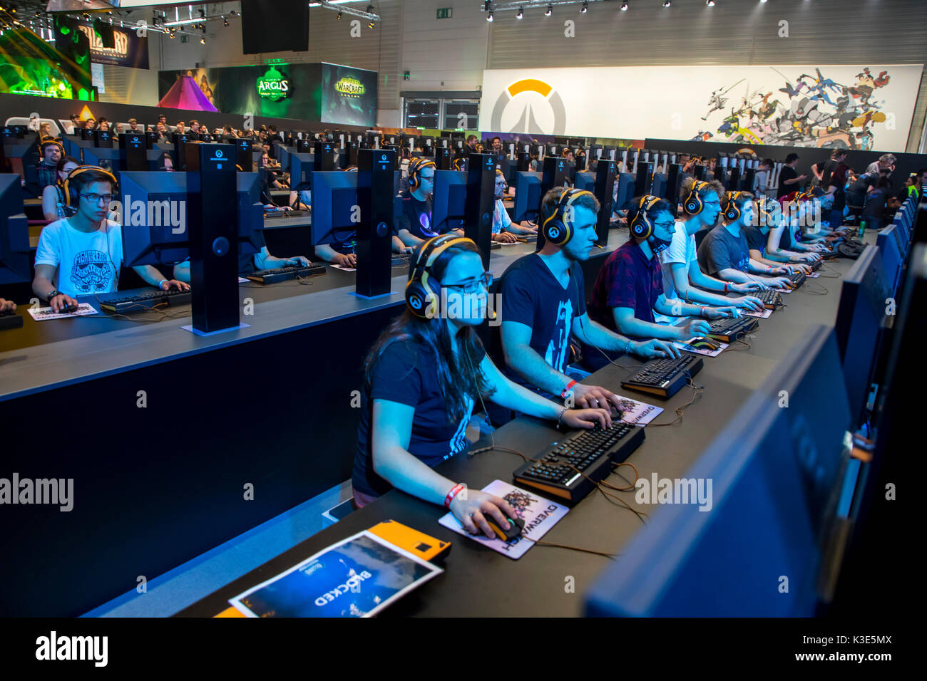 Gamescom, alla più grande fiera mondiale di videogiochi e di giochi per computer a Colonia, in Germania, Foto Stock
