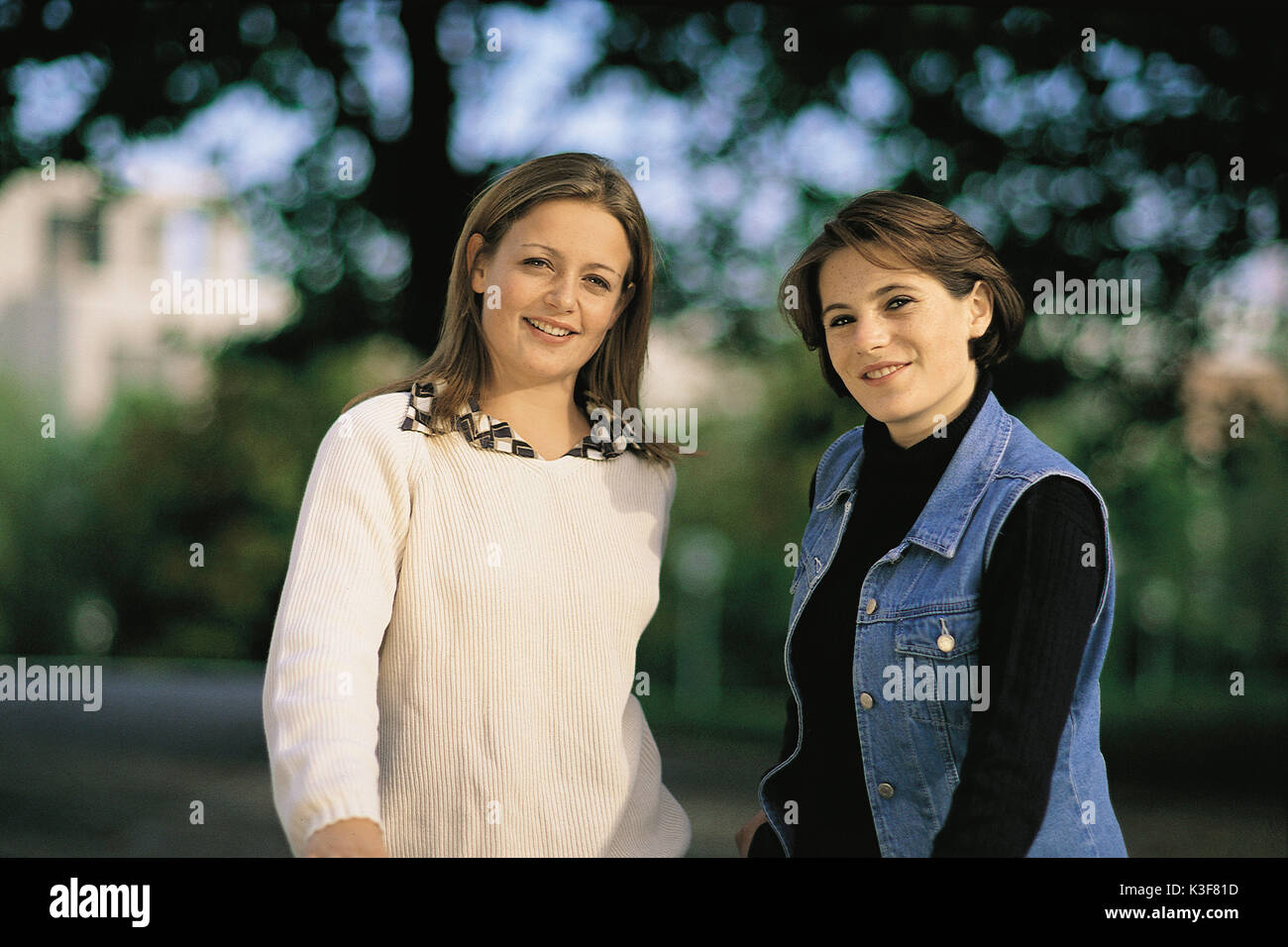 Due giovani donne Foto Stock