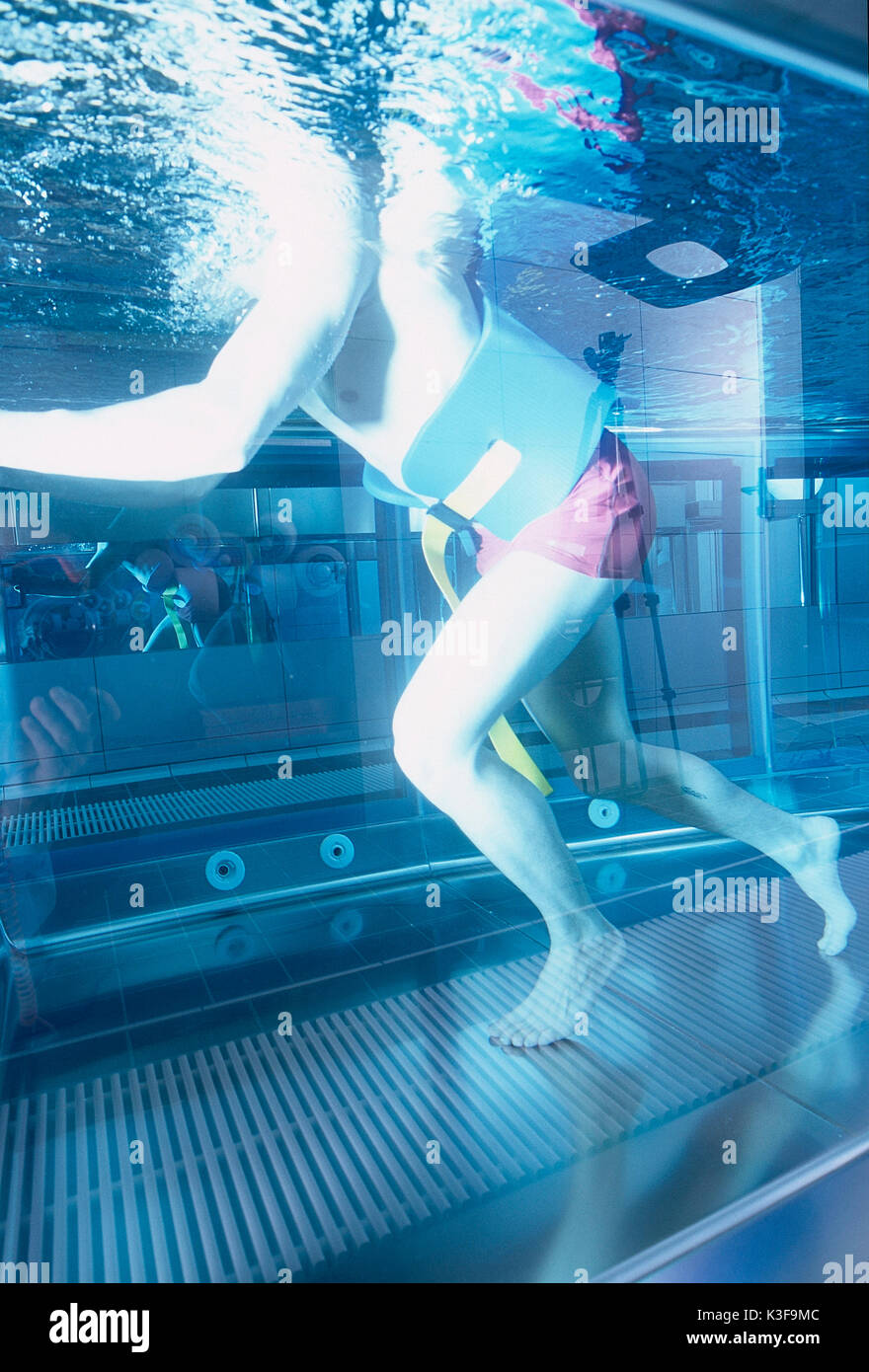 L'uomo all'aqua jogging Foto Stock