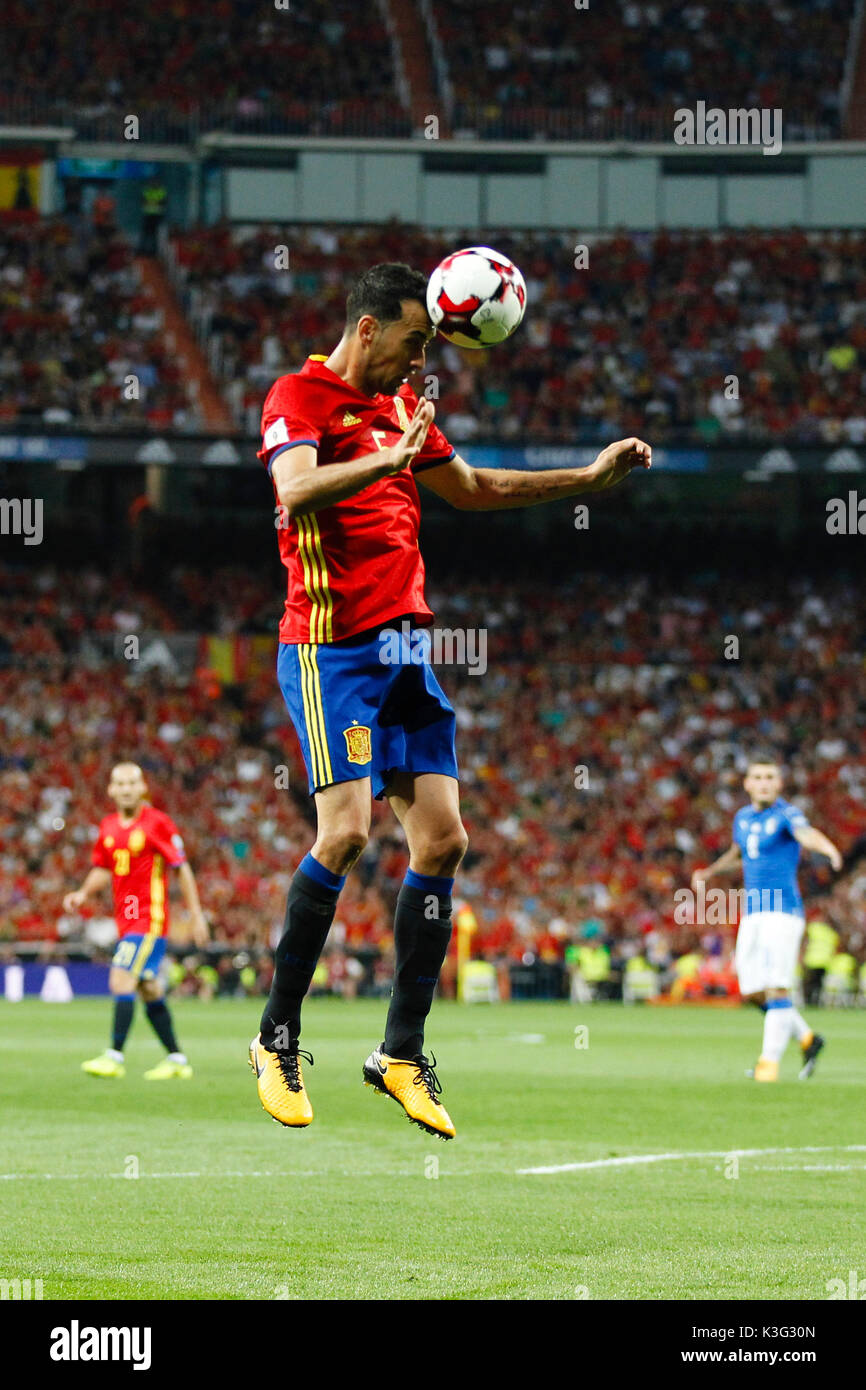Sergio Busquets (5) giocatore spagnolo. In azione durante il match di qualificazione per il 2018 World Cup, Round 7, tra la Spagna vs Italia a stadio Santiago Bernabeu di Madrid in Spagna, il 2 settembre 2017 . Foto Stock