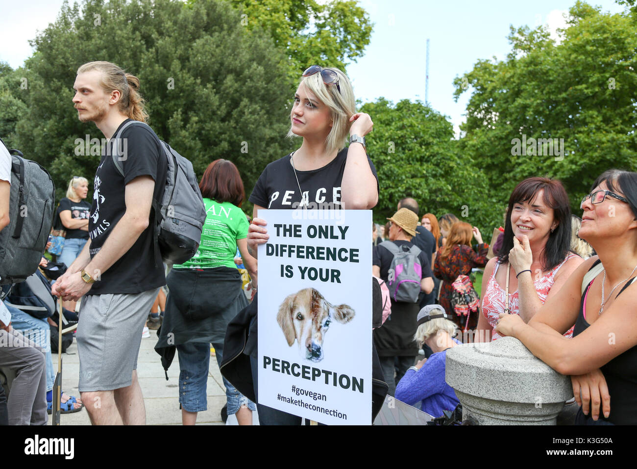 Londra, Regno Unito. 2° settembre 2017.i vegani e ufficiale dei diritti degli animali marzo, con il sostegno del movimento di salvataggio e HeartCure protesta collettiva. Penelope Barritt/Alamy Live News Foto Stock