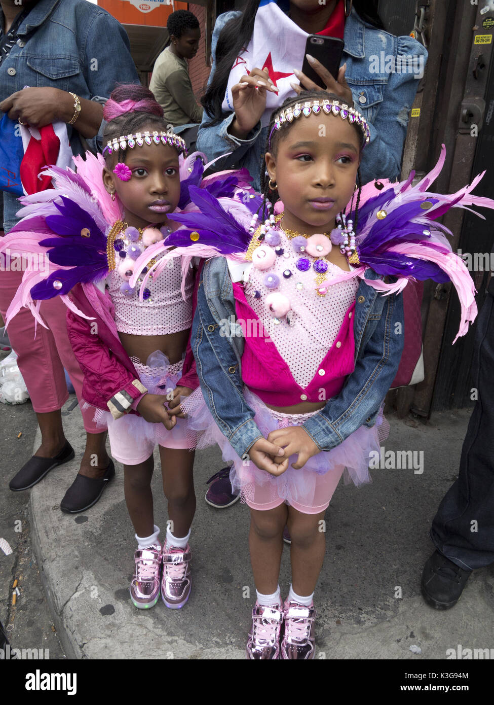 Brooklyn, Stati Uniti d'America. Il 2 settembre, 2017. Il cinquantesimo Caraibi annuale Junior Carnival di Brooklyn, Stati Uniti d'America. Credito: Ethel Wolvovitz/Alamy Live News Foto Stock