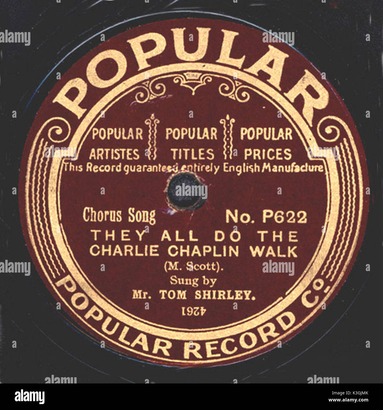 Fanno tutti la charlie chaplin a piedi la registrazione di una canzone popolare sul film comico Charlie Chaplin, cantata da Tom Shirley Foto Stock