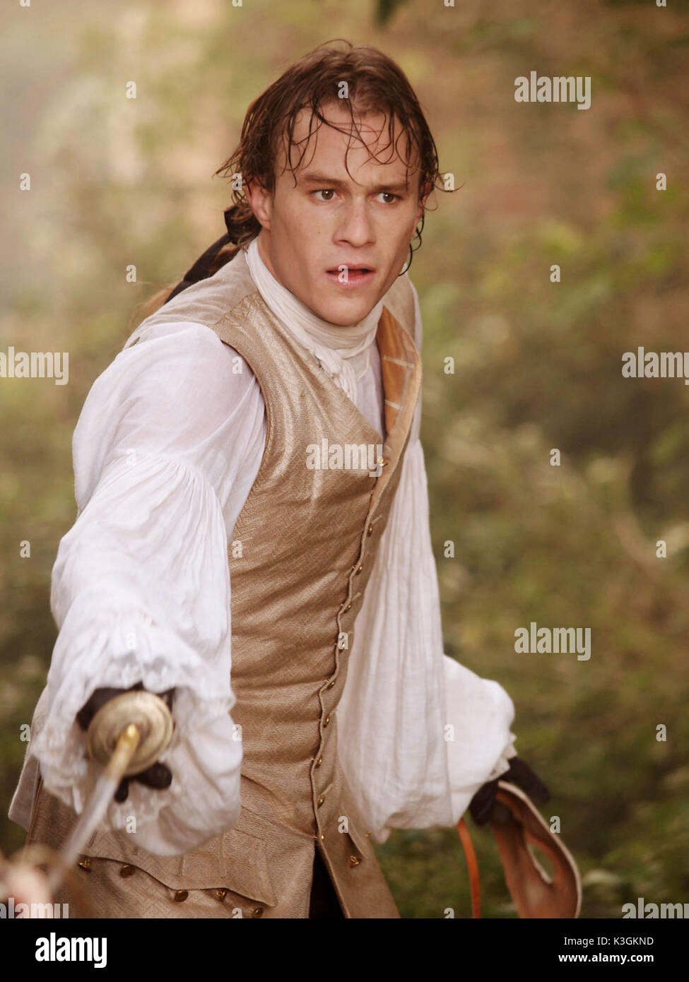 Heath Ledger interpreta il leggendario amante, CASANOVA. Distribuito da Buena Vista International. NON PER L'USO SU INTERNET. APPROVATO SOLO PER LA STAMPA. QUESTO MATERIALE PUÒ ESSERE LEGALMENTE UTILIZZATO SU TUTTI I MEZZI DI COMUNICAZIONE, AD ECCEZIONE DI INTERNET, SOLO PER PROMUOVERE L'USCITA DEL FILM CASANOVA DURANTE LE FINESTRE PROMOZIONALI DEL FILM. PER L'UTILIZZO DI INTERNET È NECESSARIO IL PREVIO CONSENSO SCRITTO DI TOUCHSTONE PICTURES. QUALSIASI ALTRO USO, RIUTILIZZO, DUPLICAZIONE O PUBBLICAZIONE DI QUESTO MATERIALE È SEVERAMENTE VIETATO SENZA IL CONSENSO SCRITTO ESPLICITO DELLE IMMAGINI TOUCHSTONE. E POTREBBE CAUSARE Foto Stock