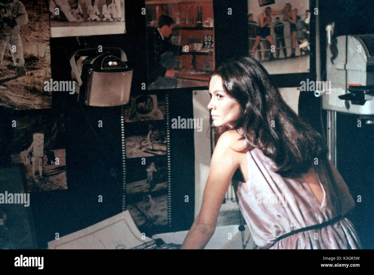 INDAGINO SU CITTADINO onu nazioni unite al sopra di ogni sospetto aka INDAGINE SU UN CITTADINO al di sopra di ogni sospetto FLORINDA BOLKAN data: 1970 Foto Stock