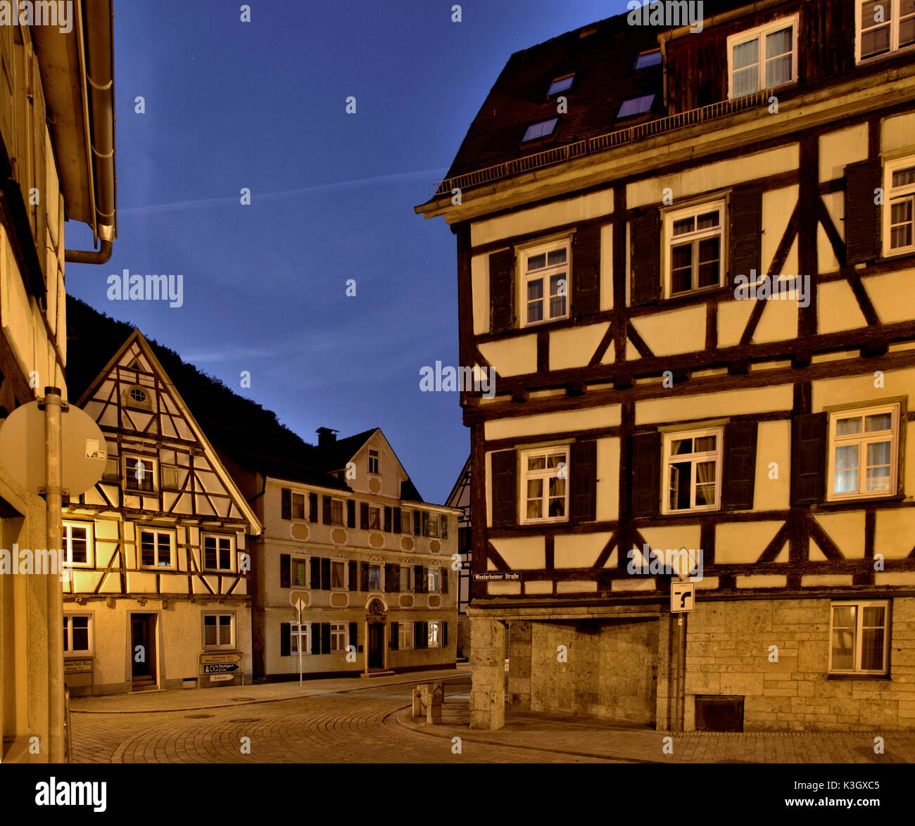 Prato ripido percorso di sera Foto Stock