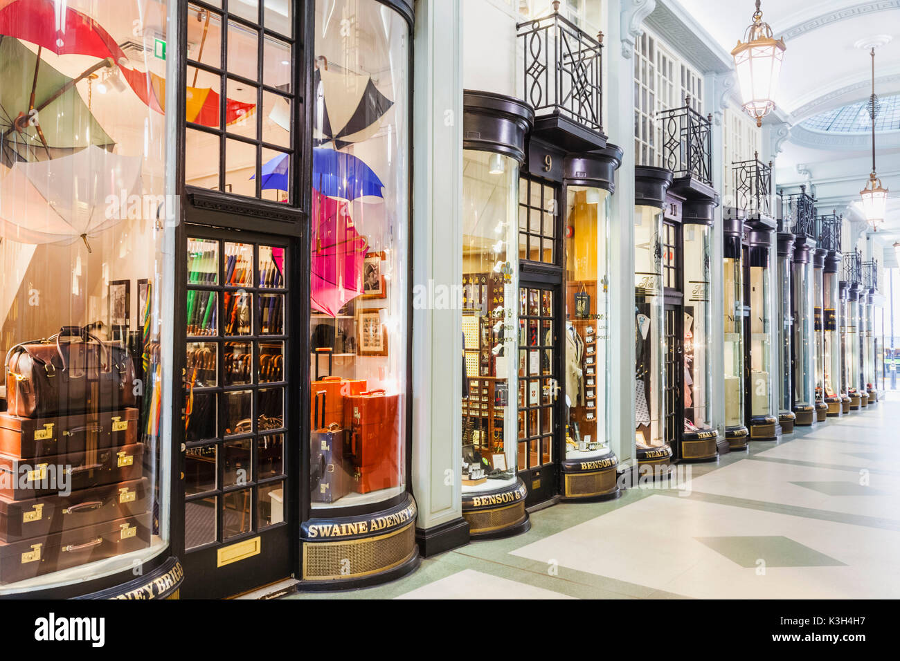 Inghilterra, Londra, Piccadilly, Piccadilly Arcade Foto Stock