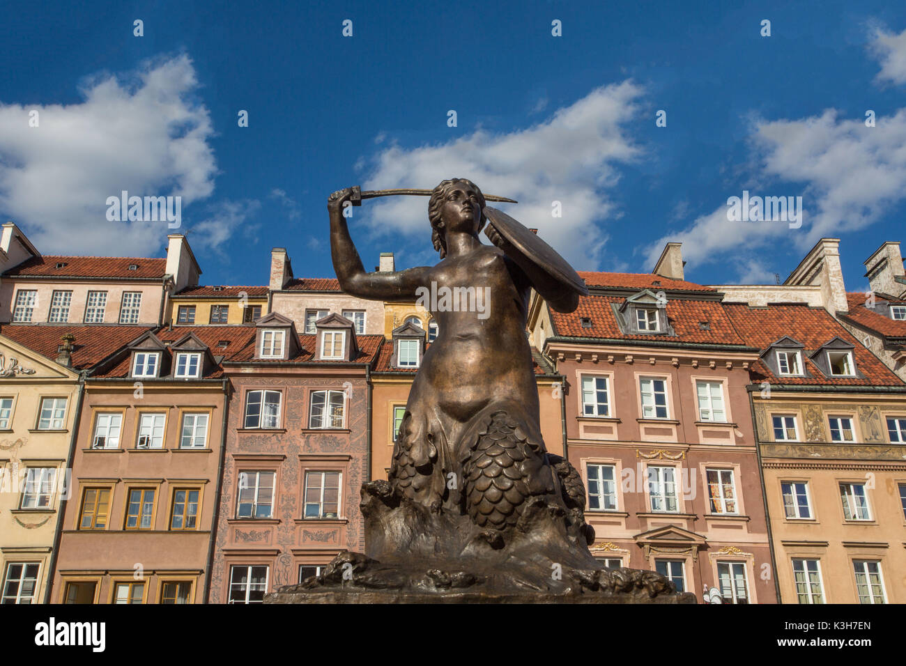 Polonia, Warzaw città, dalla Piazza della Città Vecchia, la statua della sirena Foto Stock