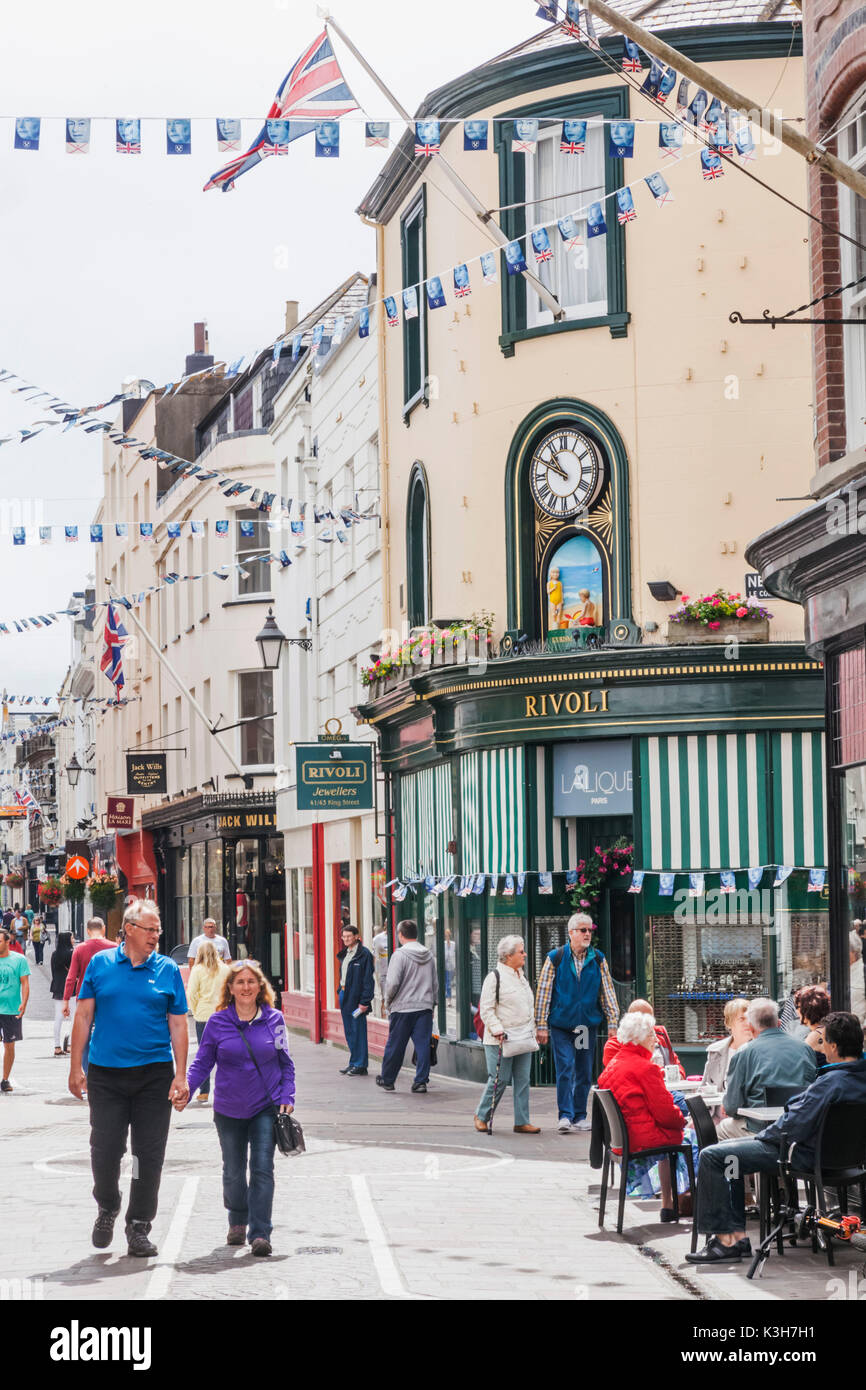 Regno Unito, Isole del Canale, Jersey, St. Helier, King Street Foto Stock