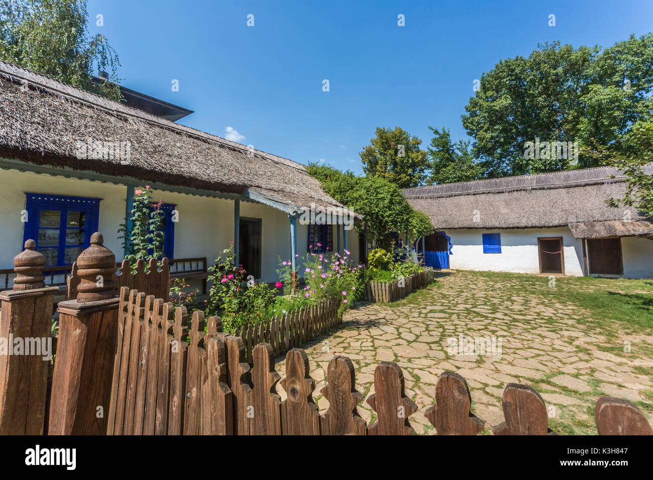 La Romania, Bucarest City, il museo del villaggio, casa tradizionale Foto Stock