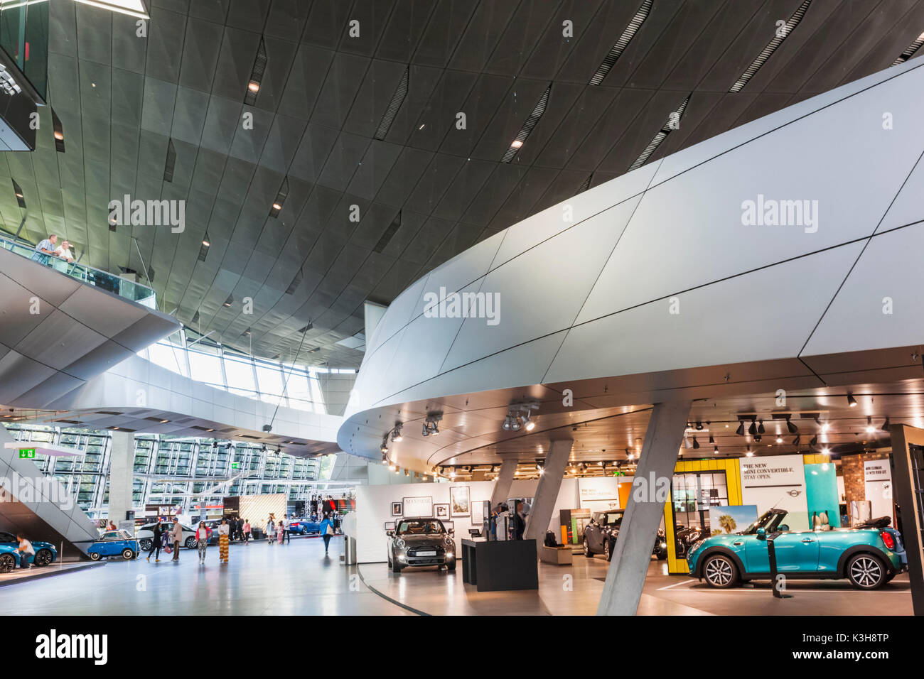 In Germania, in Baviera, Monaco di Baviera, BMW World Foto Stock