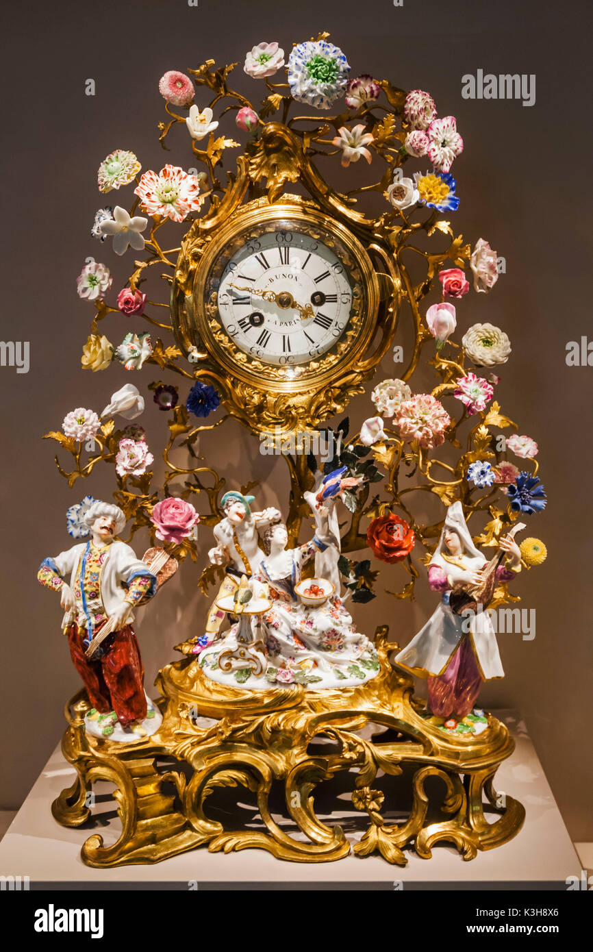 In Germania, in Baviera, Monaco di Baviera, Museo Nazionale Bavarese, storico orologio fabbricato da Hohann Martin Arzt a Monaco di Baviera datata 1775 Foto Stock