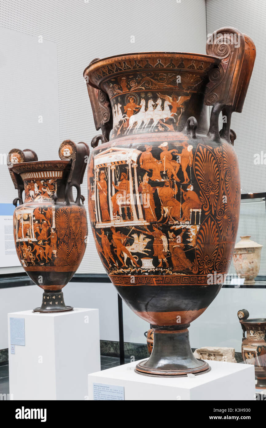 In Germania, in Baviera, Monaco di Baviera, Glyptothek e membro collezioni del Museo di Antichità, presentano dei Dauni dei vasi Foto Stock