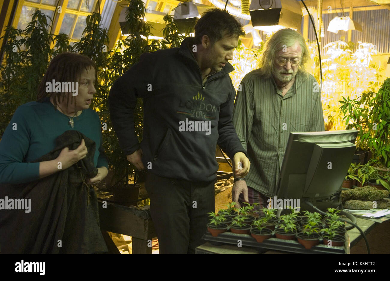 I Figli Degli Uomini Pam Ferris Clive Owen Michael Caine L A R Infermiere Miriam Pam Ferris Disilluso Burocrate Theo Clive Owen E Rebel Jasper Michael Caine Discutere La Loro Prossima Mossa