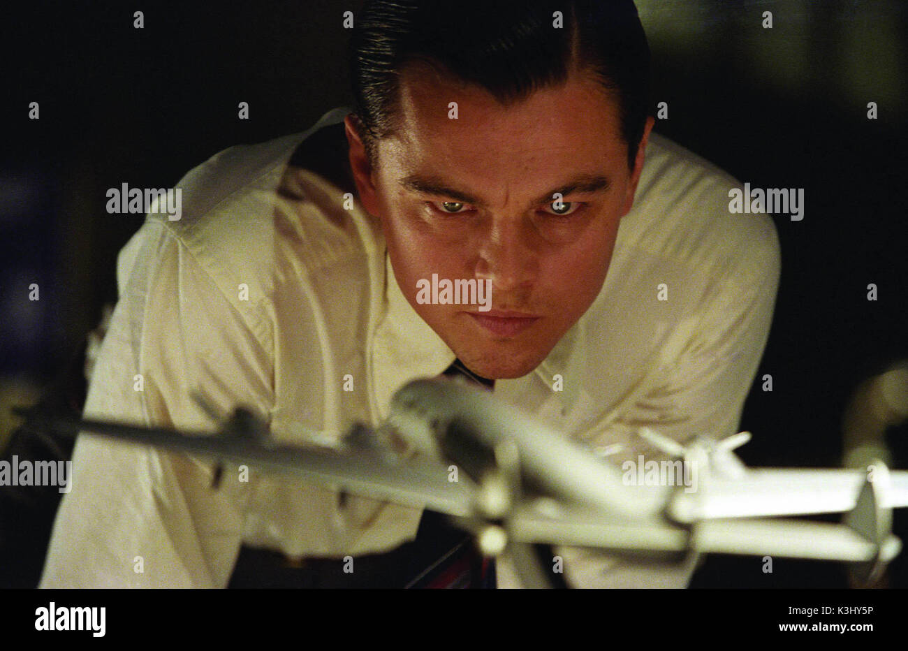 Nella foto: Leonardo DiCaprio come Howard Hughes. L'aviatore LEORNARDO DI CAPRIO come Howard Hughes. Data: 2004 Foto Stock
