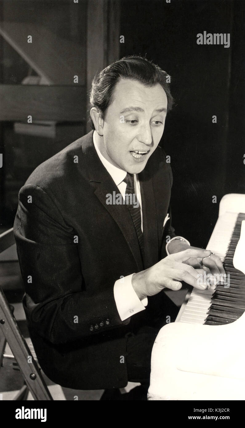 Intrattenitore KEN DODD al momento del suo nuovo record "pianissimo" Foto Stock