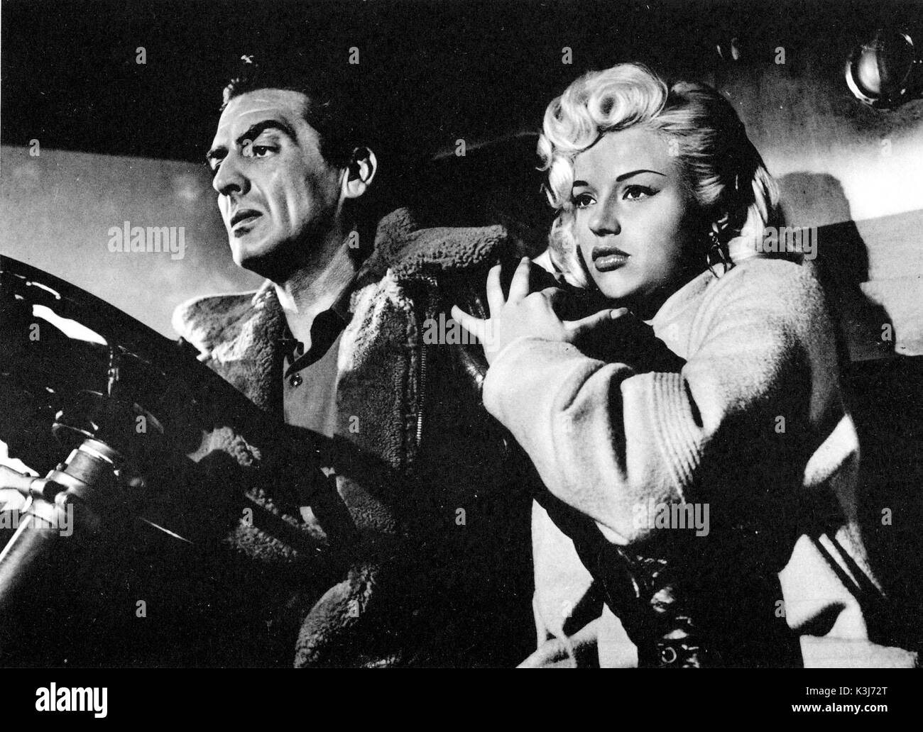 Il haul lungo VICTOR MATURE, Diana Dors data: 1957 Foto Stock