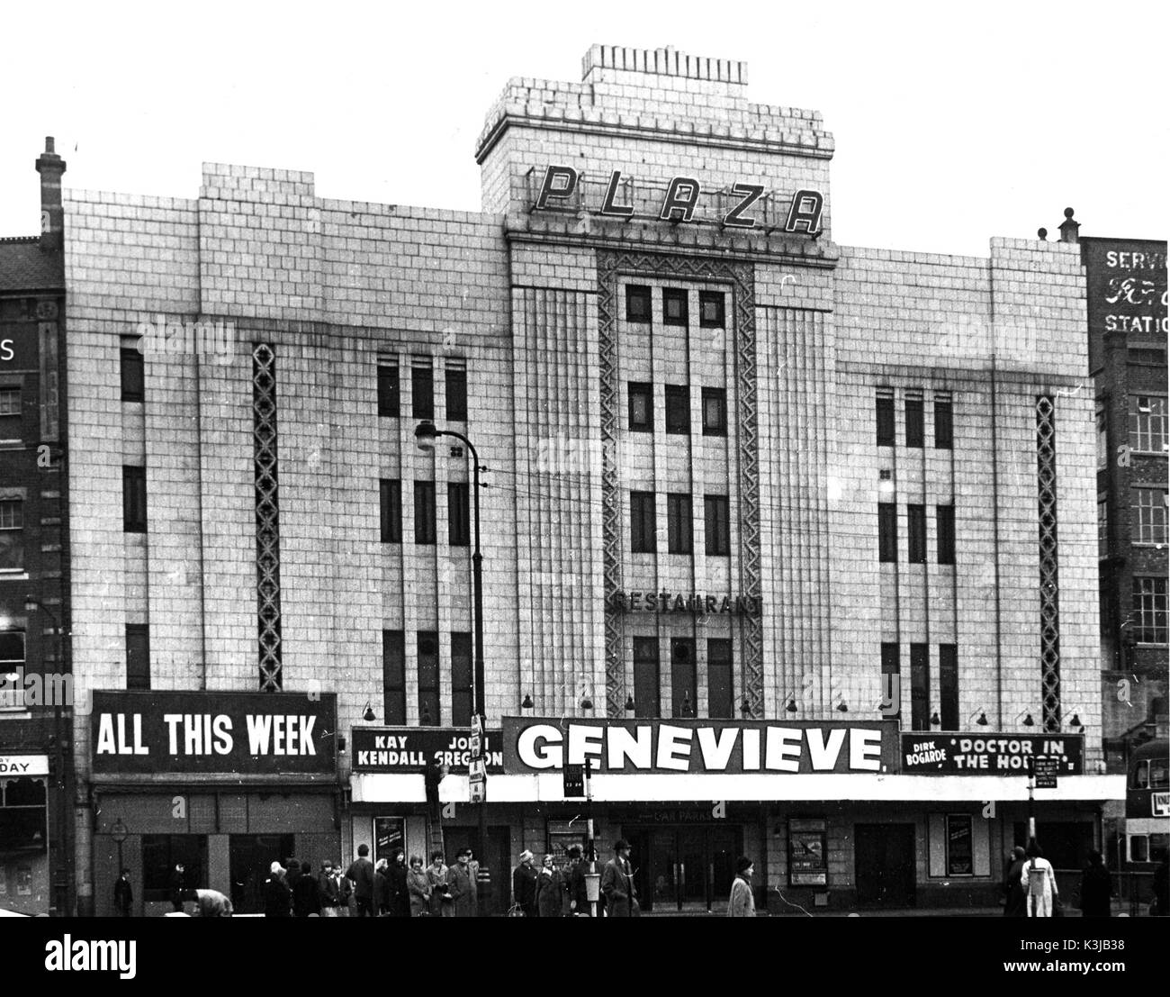 PLAZA CINEMA, Stockport mostra 'Genevieve' e 'Dottore in casa' PLAZA CINEMA, Stockport mostra 'Genevieve' e 'Dottore in casa" Foto Stock