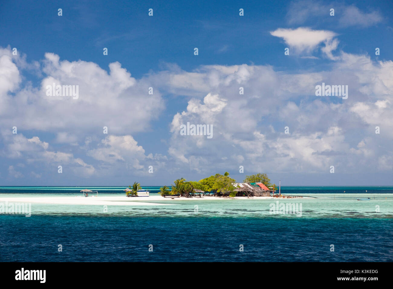 Isola di picnic Vashugiri, Felidhu Atoll, Maldive Foto Stock