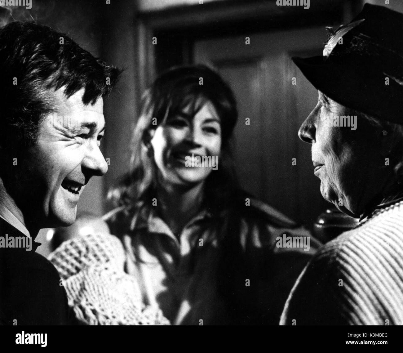 Il WHISPERERS [BR 1967] Direttore Bryan Forbes, NANETTE NEWMAN, Edith Evans Data: 1967 Foto Stock
