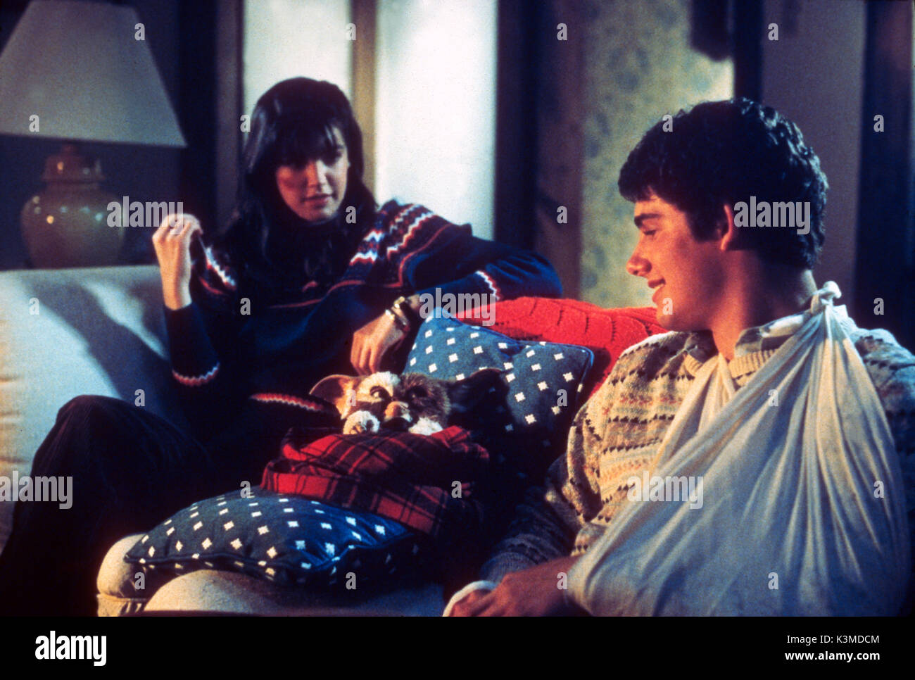 GREMLINS [US 1984] PHOEBE CATES ZACH GALLIGAN data: 1984 Foto Stock