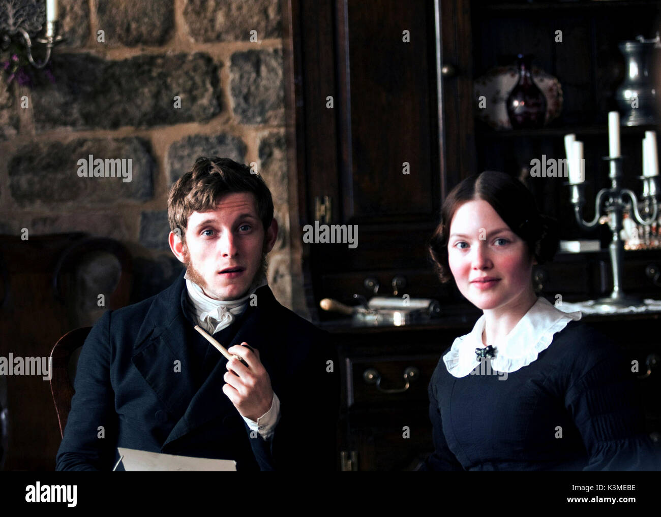JANE EYRE [BR / US 2011] [L-R] Jamie Bell come San Giovanni fiumi, HOLLIDAY GRAINGER come Diana fiumi J data: 2011 Foto Stock