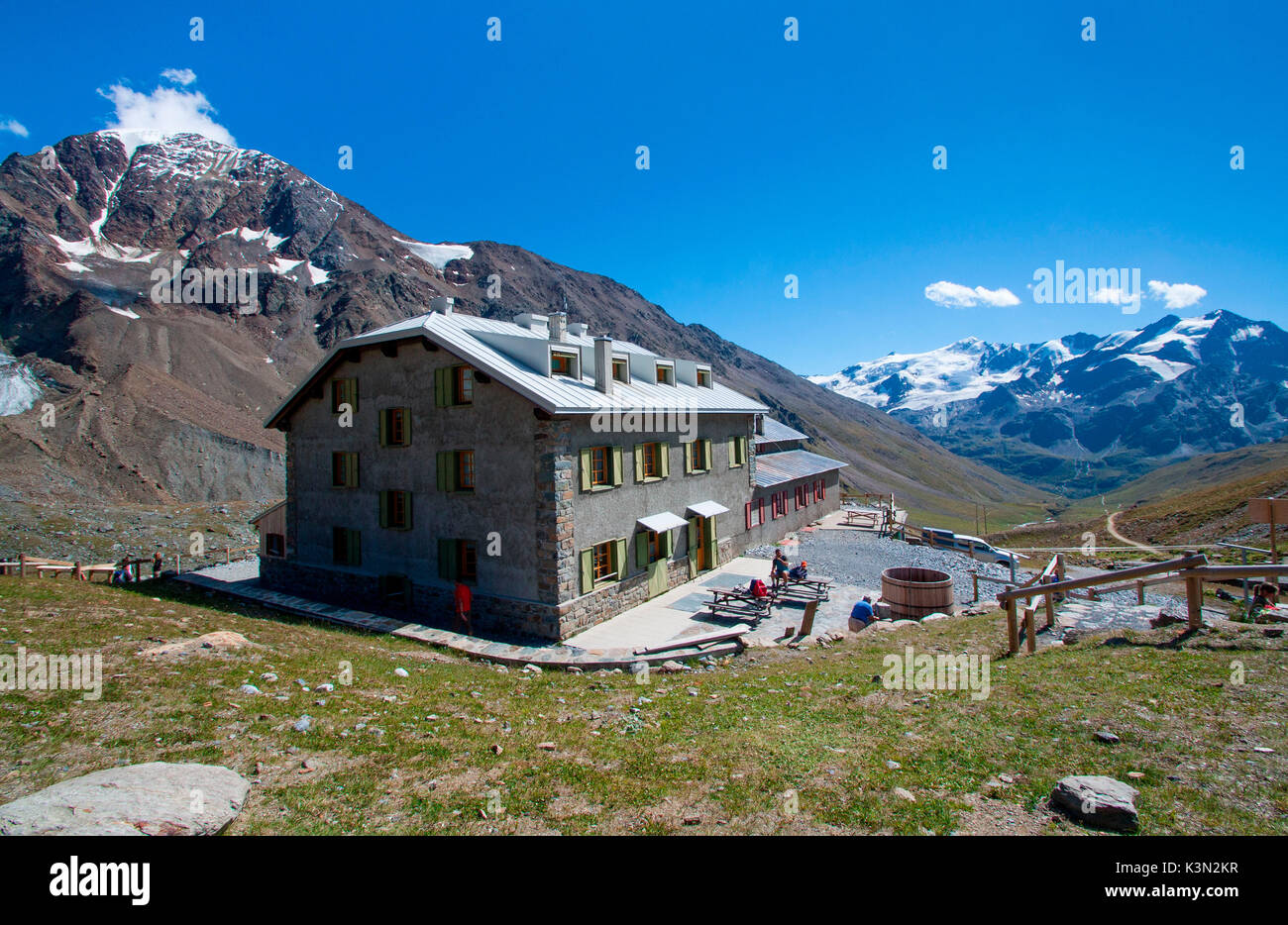 Rifugio Pizzini nel Parco Nazionale dello Stelvio. Valfurva - Valtellina - Lombardia Foto Stock