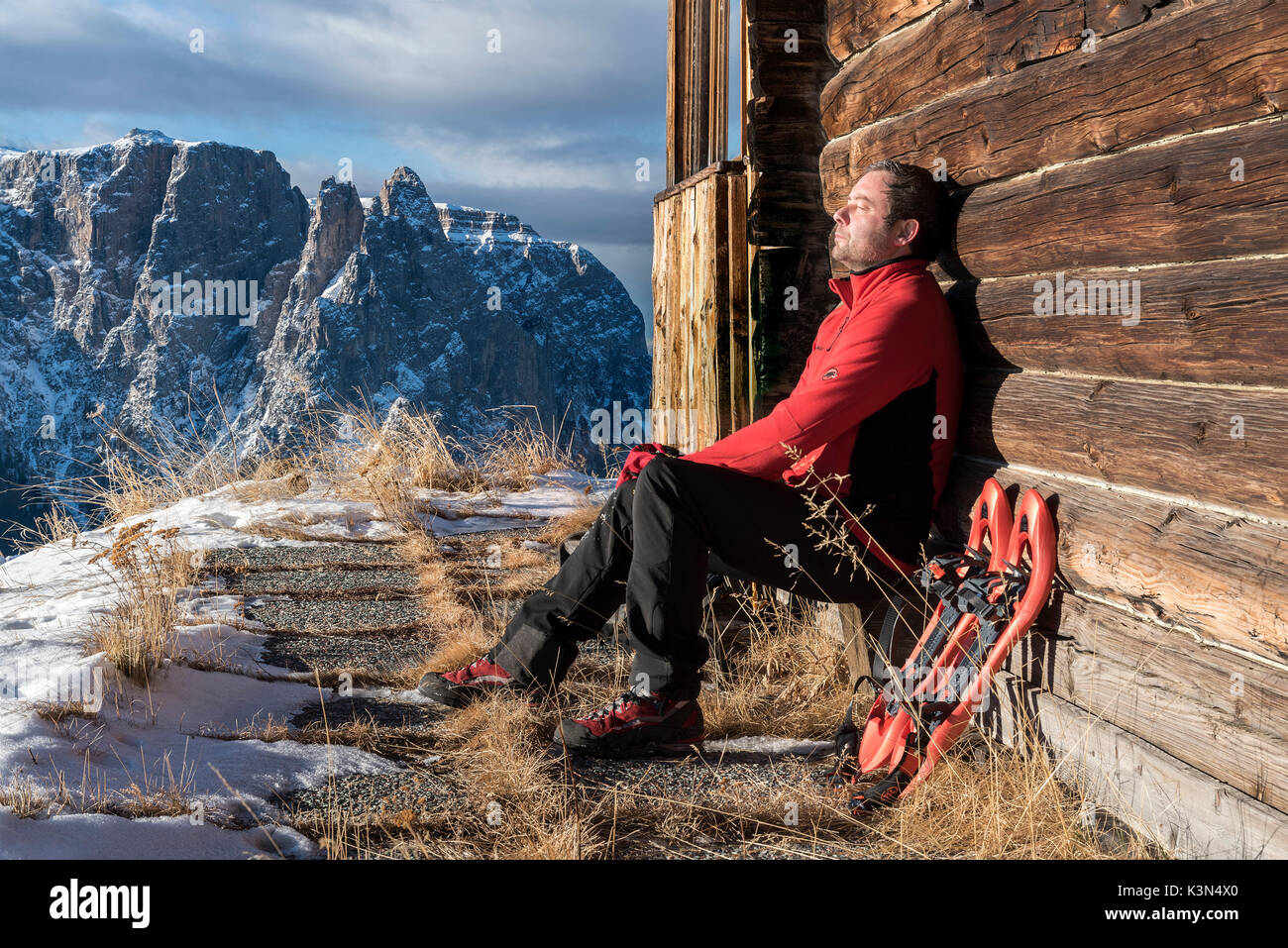 Alpe di Siusi / Seiser Alm, Dolomiti, Alto Adige, Italia. Breve pausa Foto Stock