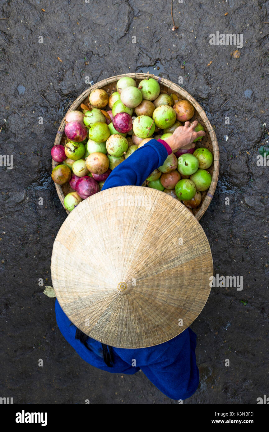 Tinta, Vietnam. Street market alimentare. Foto Stock