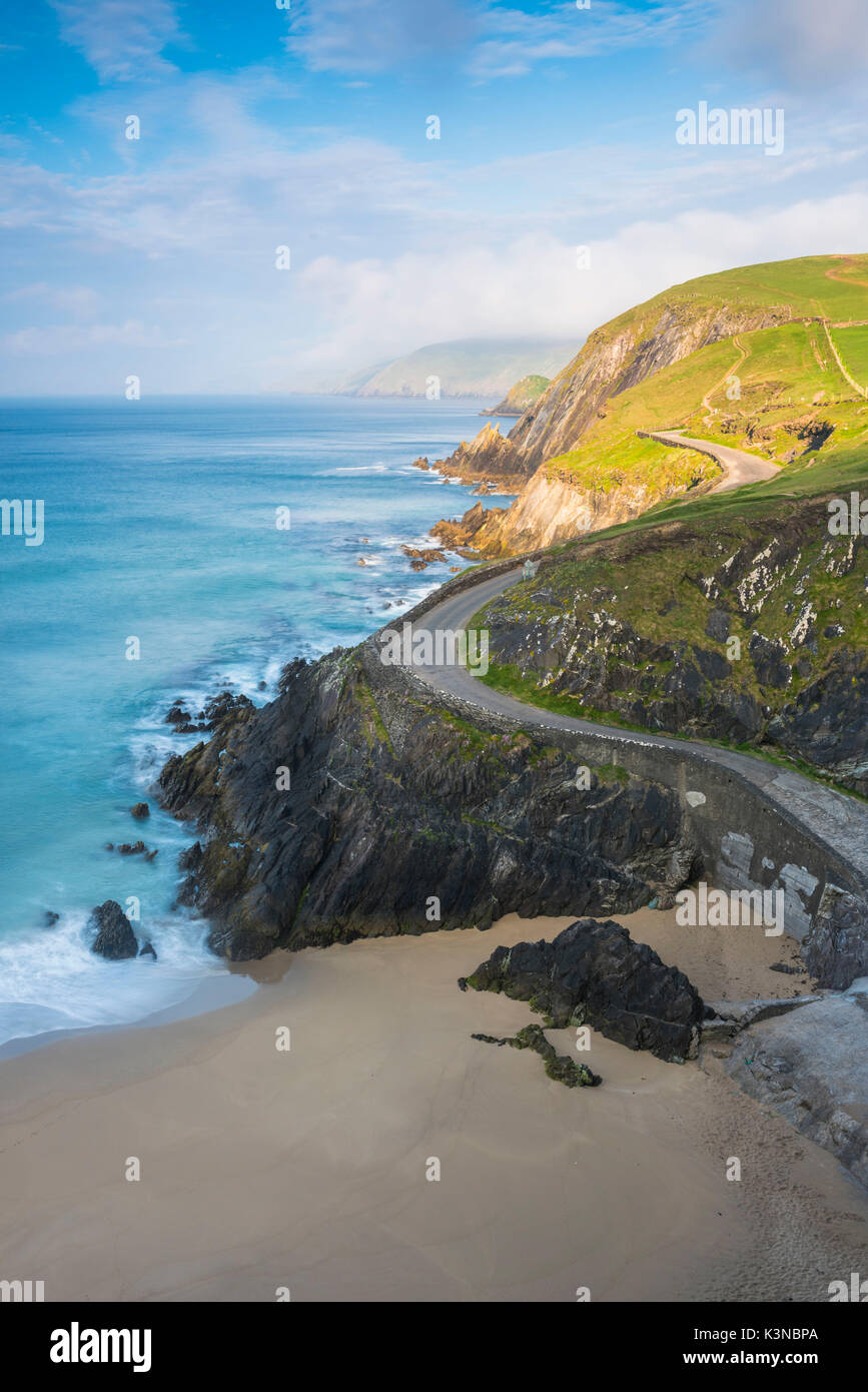 Spiaggia Coumeenoole Slea (Testa), la penisola di Dingle, nella contea di Kerry, provincia di Munster, Irlanda, Europa. Foto Stock