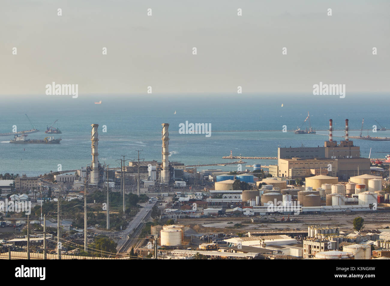 Haifa porto industriale, antenna paesaggio panoramico foto. Foto Stock