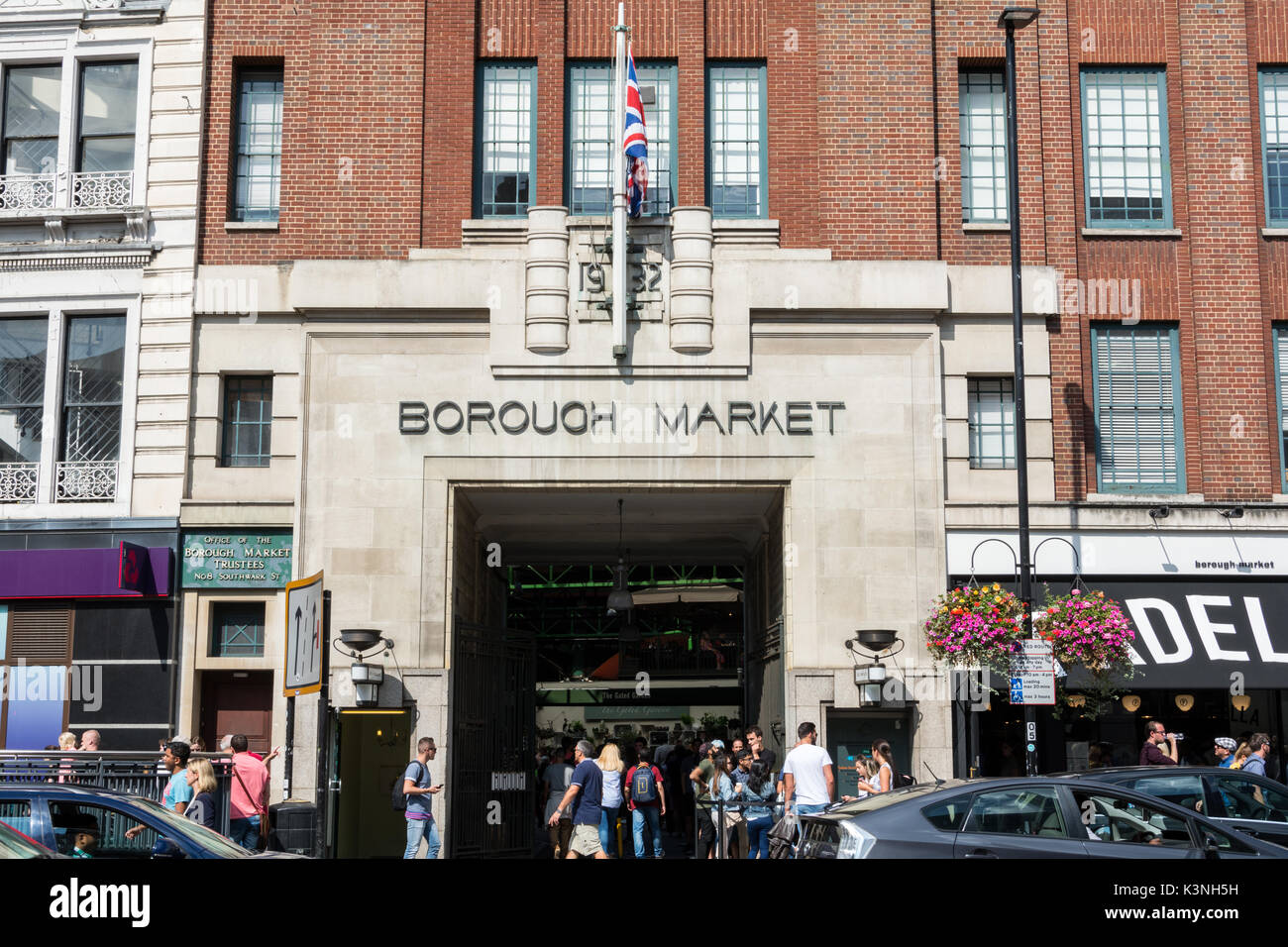 L'ingresso al mercato di Borough di Southwark St, London SE1, Regno Unito Foto Stock
