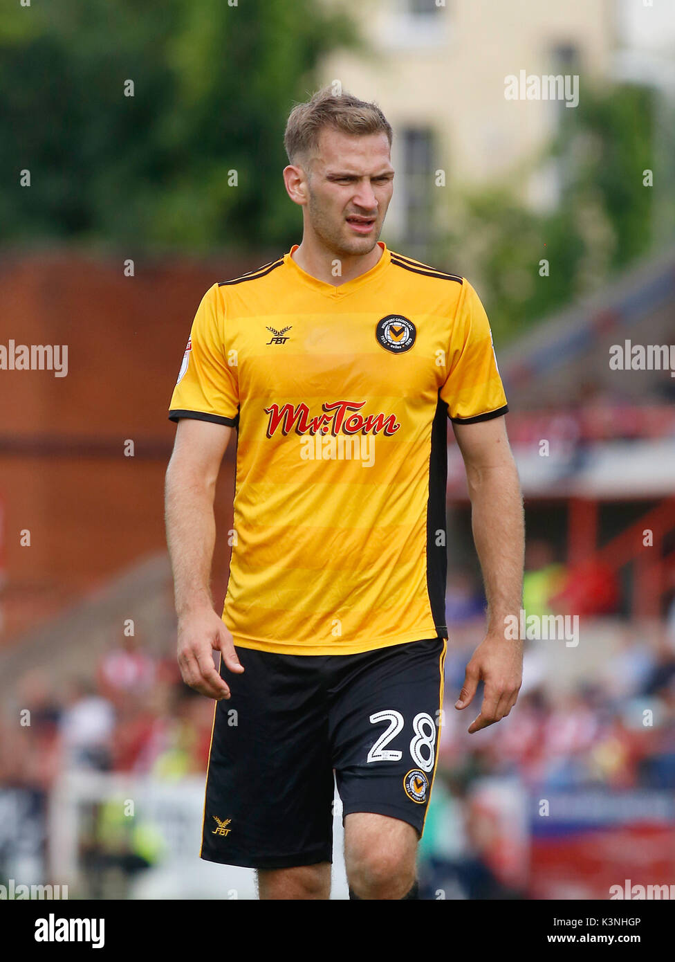 Newport Countyâ€™s Mickey Demetriou in azione durante la scommessa del Cielo lega due corrispondono al St James Park, Exeter. Stampa foto di associazione. Picture Data: Sabato 2 settembre 2017. Vedere PA storia SOCCER Exeter. Foto di credito dovrebbe leggere: Julian Herbert/filo PA. Restrizioni: solo uso editoriale nessun uso non autorizzato di audio, video, dati, calendari, club/campionato loghi o 'live' servizi. Online in corrispondenza uso limitato a 75 immagini, nessun video emulazione. Nessun uso in scommesse, giochi o un singolo giocatore/club/league pubblicazioni. Foto Stock