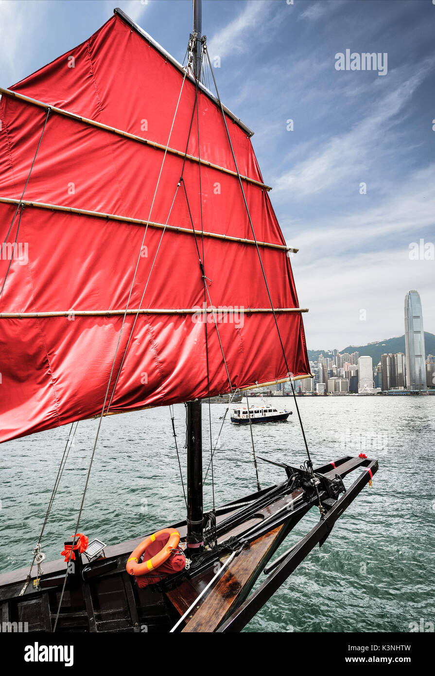 Cinese tradizionale vela indesiderata nel porto Victoria,hong kong Foto Stock