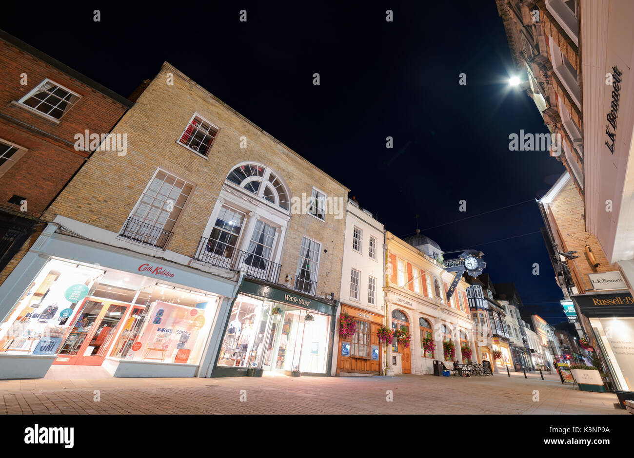 Winchester dal centro città di notte Foto Stock