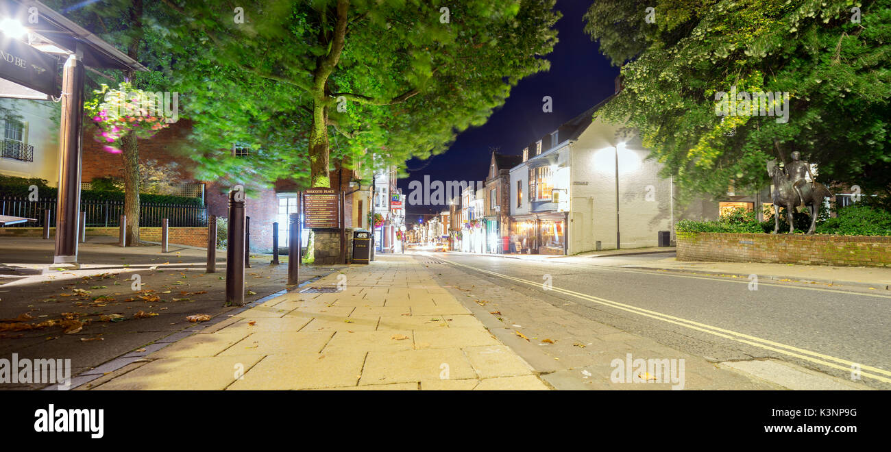 Winchester dal centro città di notte Foto Stock