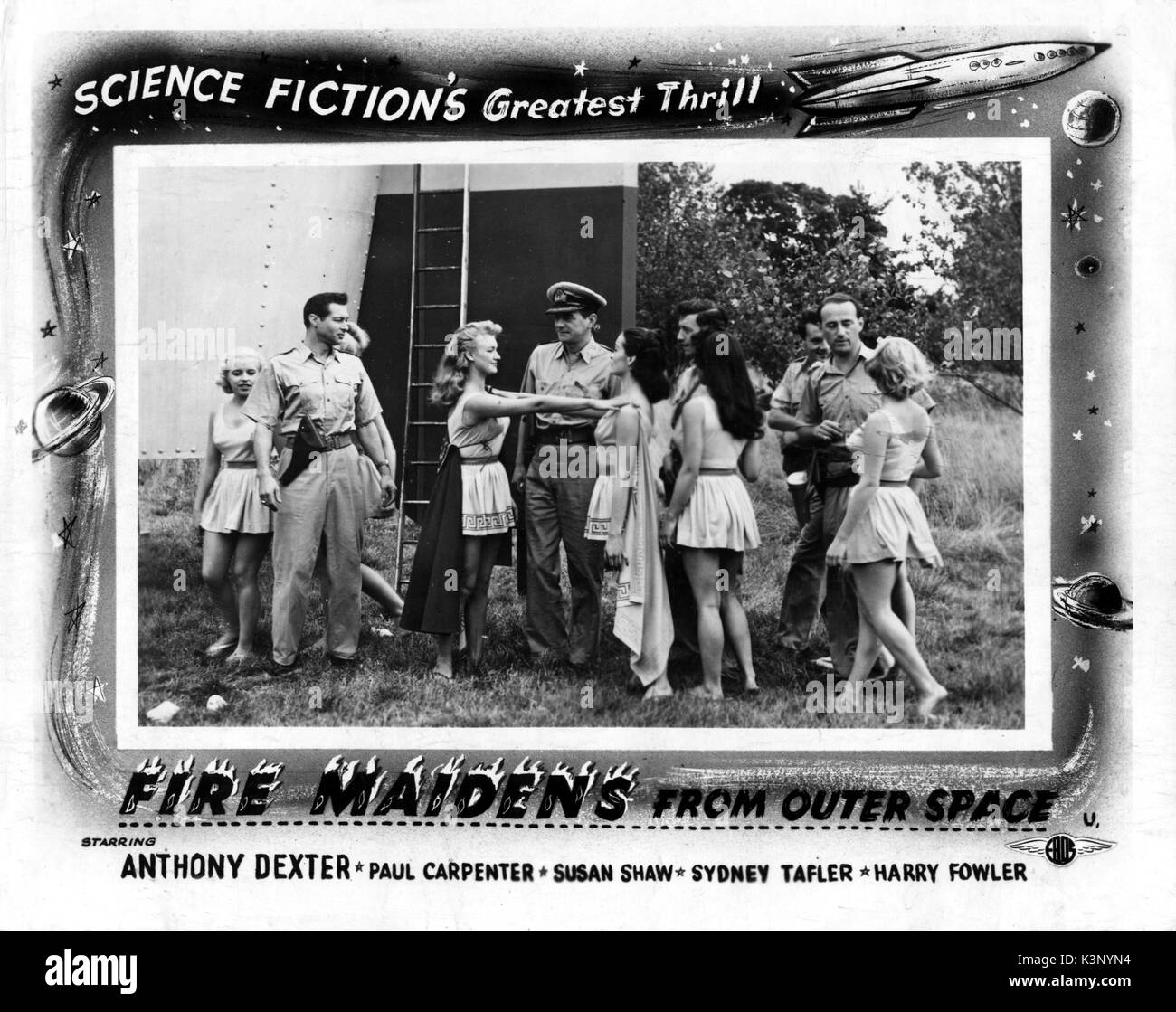 Il fuoco di FANCIULLE DI SPAZIO ESTERNO [BR 1956] SYDNEY TAFLER, HARRY FOWLER, Paolo Carpenter, SUSAN SHAW, ANTHONY DEXTER data: 1956 Foto Stock