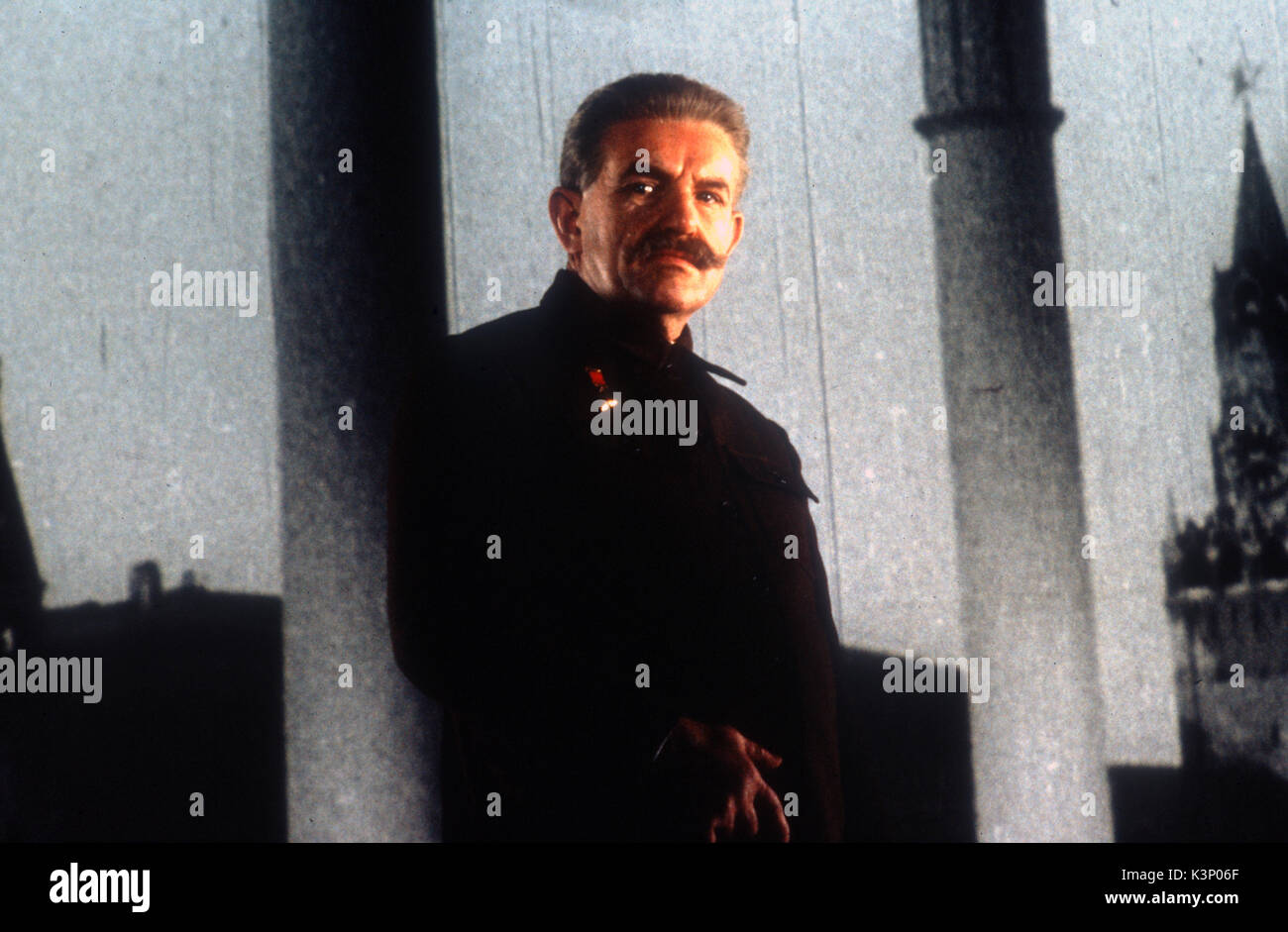 RED MONARCH [BR TVM 1983] COLIN BLAKELY come Stalin data: 1983 Foto Stock