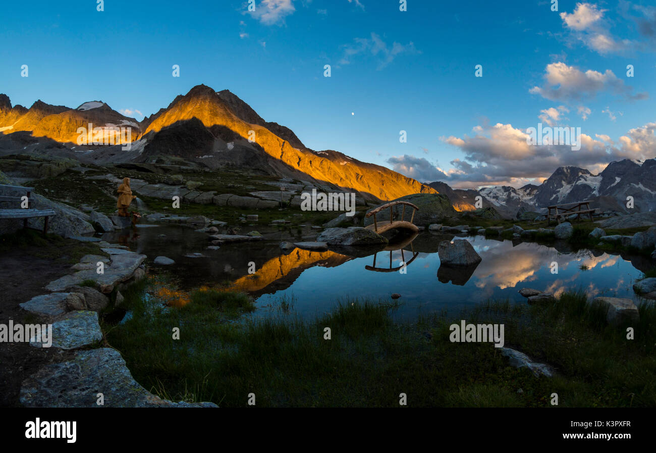 Raggio di luce al tramonto in Suldental, Sud Tirolo, Italia, Alpi Foto Stock
