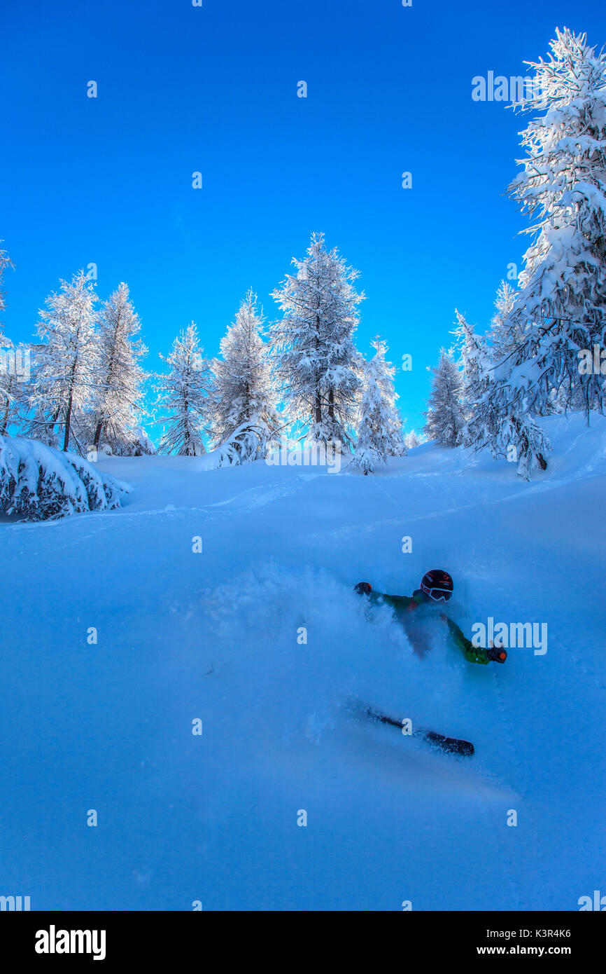 Freeride al meriggio picco, Alpi Orobie, Lombardia, Italia Foto Stock