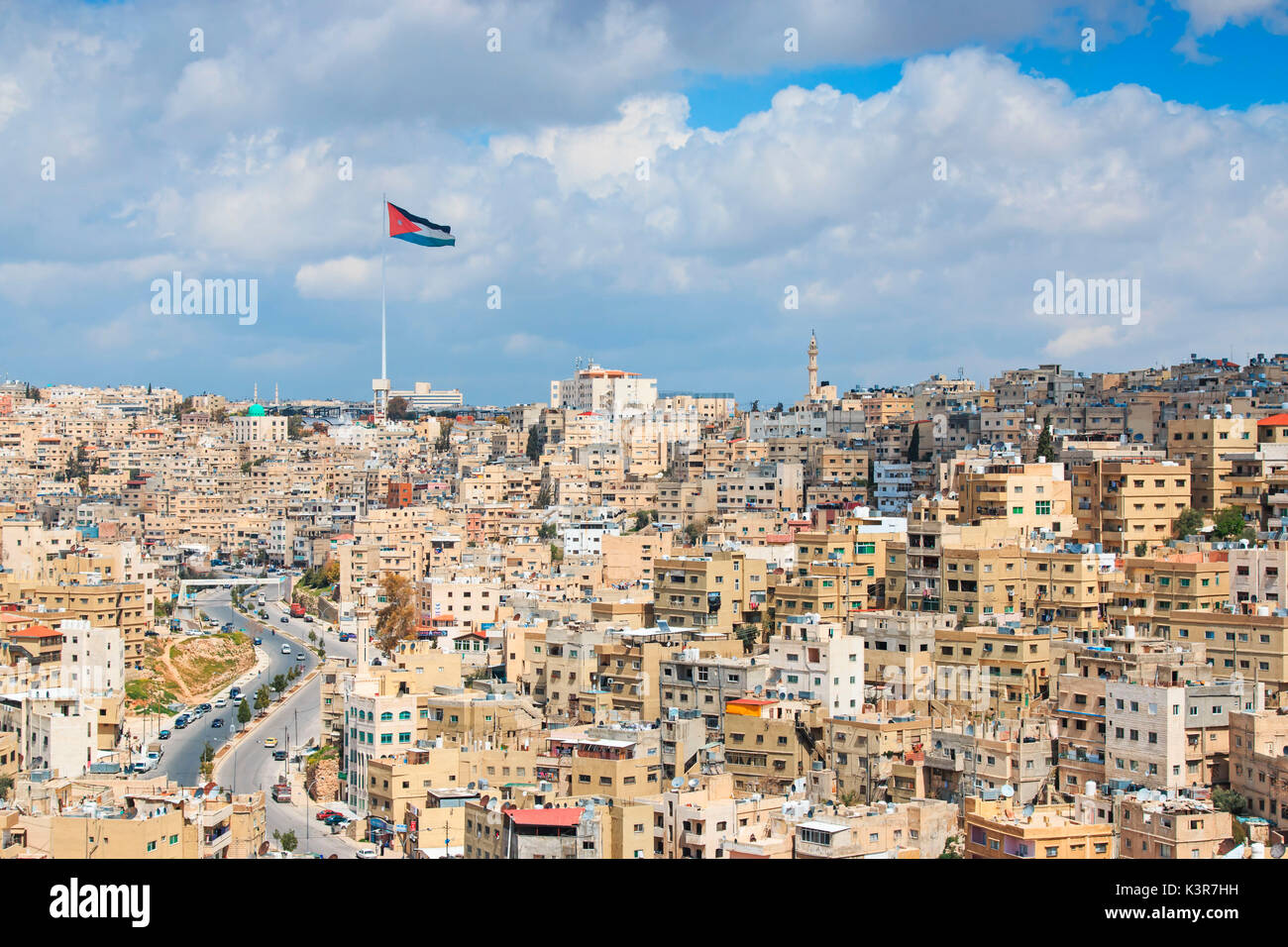 Vista panoramica di Amman da una delle colline circostanti la città Foto Stock