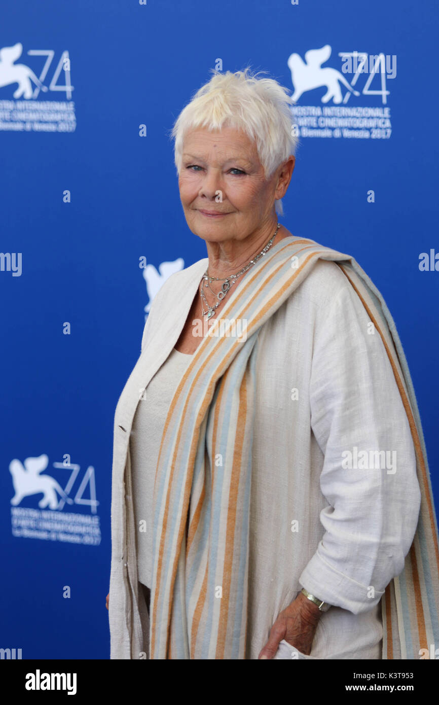 Venezia, Italia. 3 Sep, 2017. L'attrice Judi Dench al photocall del film 'Victoria e Abdul', 74a Venezia Festival Internazionale del Film di Credito Credito: Ottavia Da Re/Sintesi/Alamy Live News Foto Stock