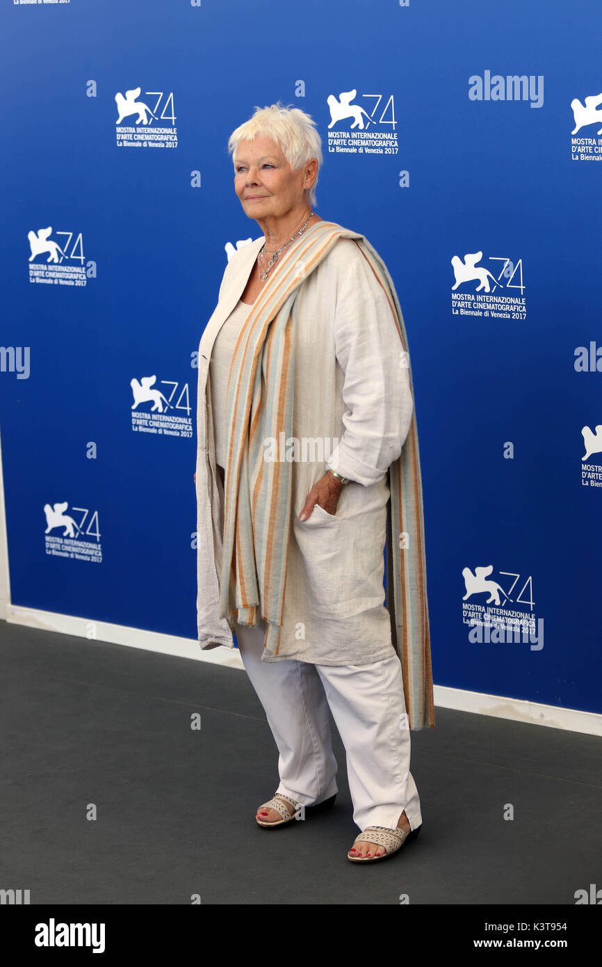 Venezia, Italia. 3 Sep, 2017. L'attrice Judi Dench al photocall del film 'Victoria e Abdul', 74a Venezia Festival Internazionale del Film di Credito Credito: Ottavia Da Re/Sintesi/Alamy Live News Foto Stock