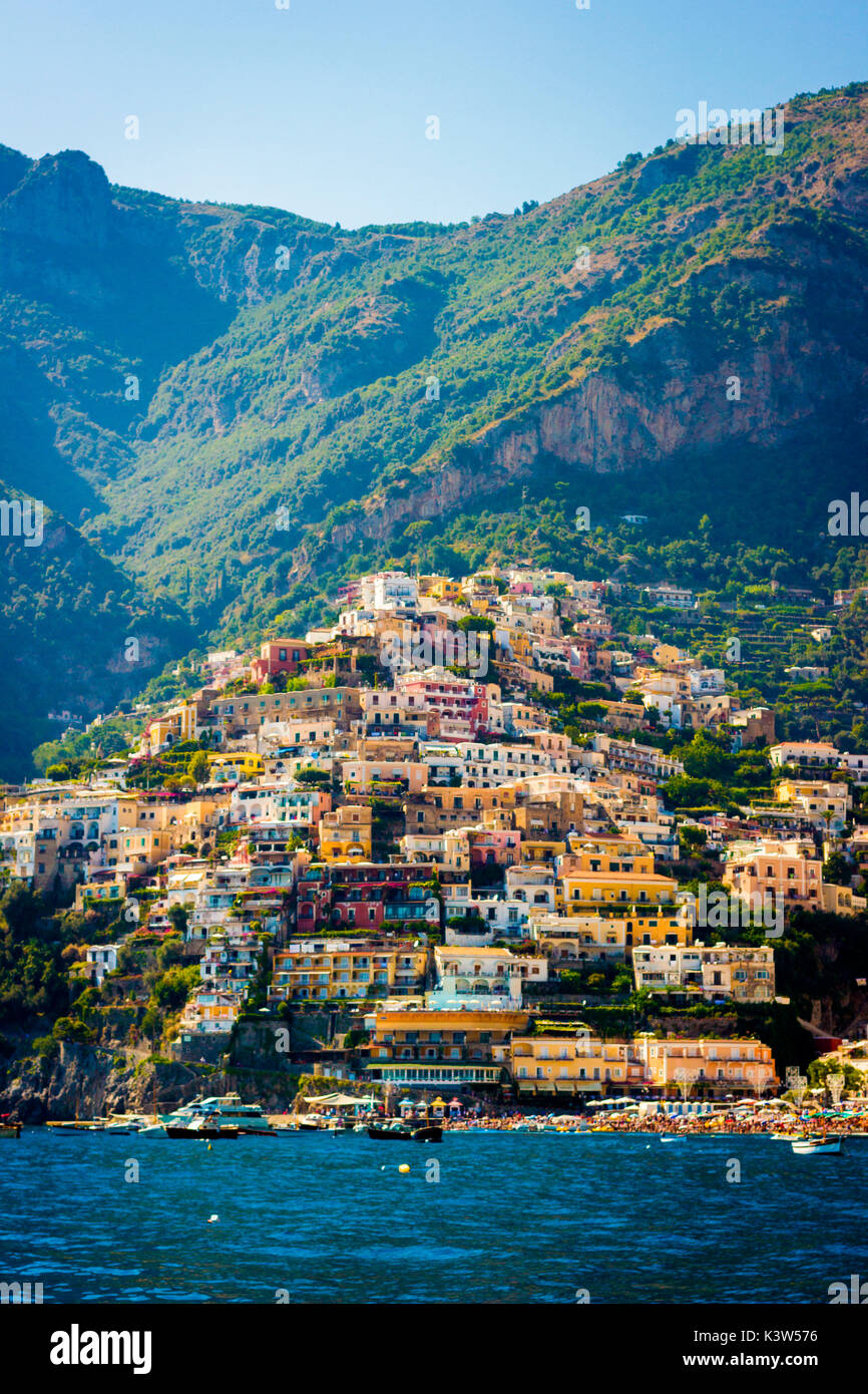 Positano, Campania, Salerno, bellissima città sulla costa Amalfitana. Foto Stock