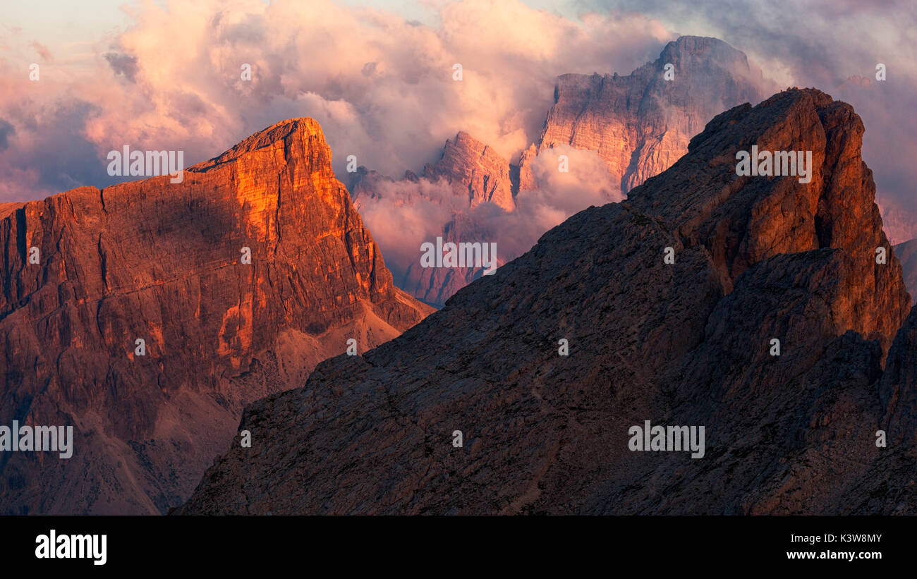 Gusela del Nuvolao, Ampezzo Dolomiti, Cortina d'Ampezzo, Belluno, Veneto, Italia. Foto Stock