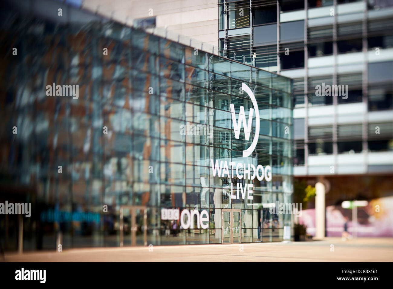 Dock di rigenerazione a MediaCityUk a Salford Quays gtr manchester, Dock 10 monolocali con BBC Watchdog il branding Foto Stock