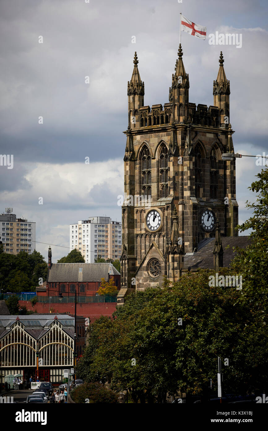 Landmark Stockport Centro Città Cheshire in gtr manchester chiesa di Santa Maria è la più antica chiesa parrocchiale nella storica area di mercato Foto Stock